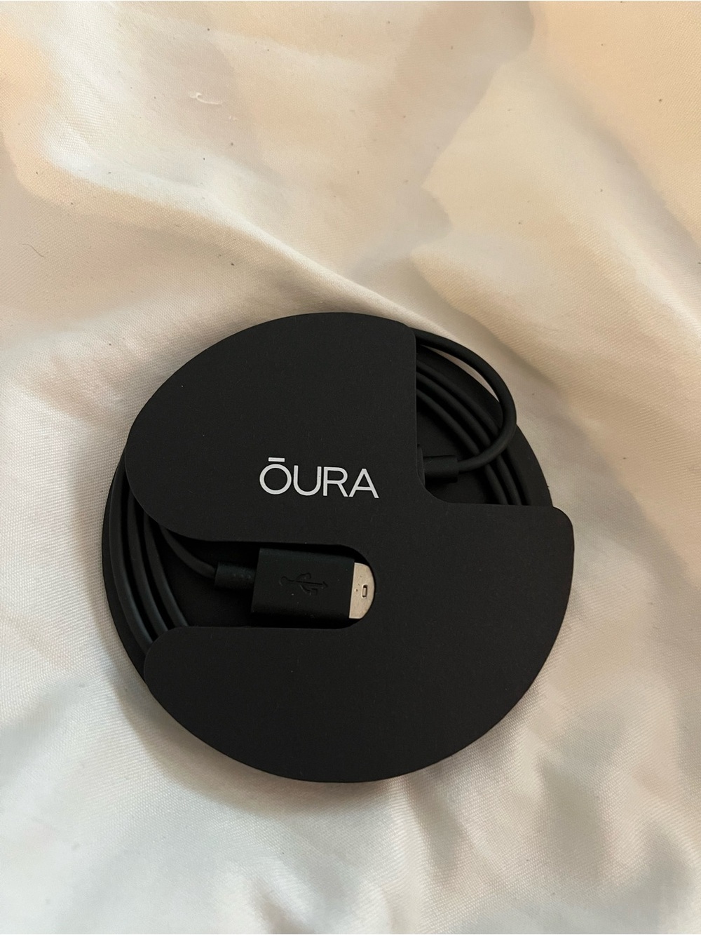 Oura ring Gen 3 size 7 - Picture 3 of 6